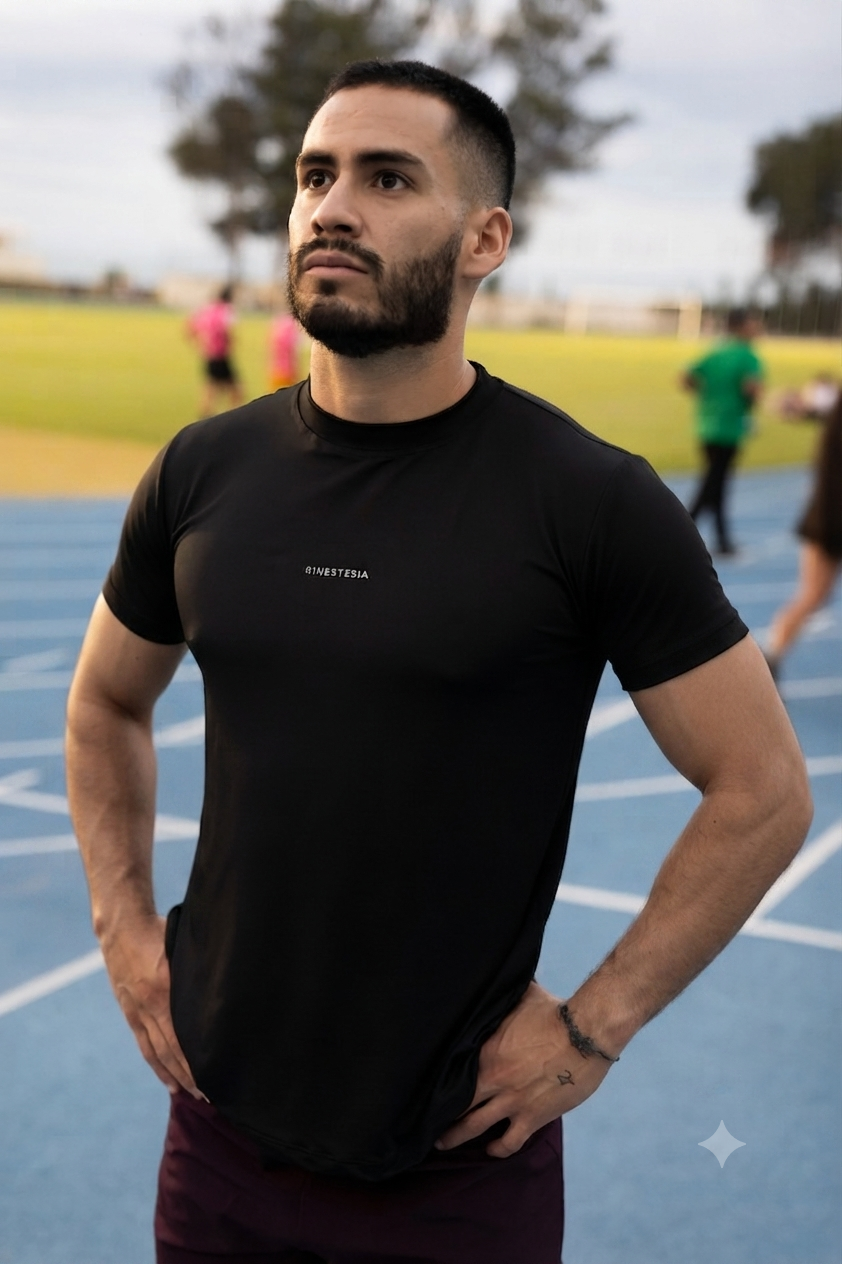 PLAYERA MANGA CORTA NEGRA PARA HOMBRE KINESTESIA