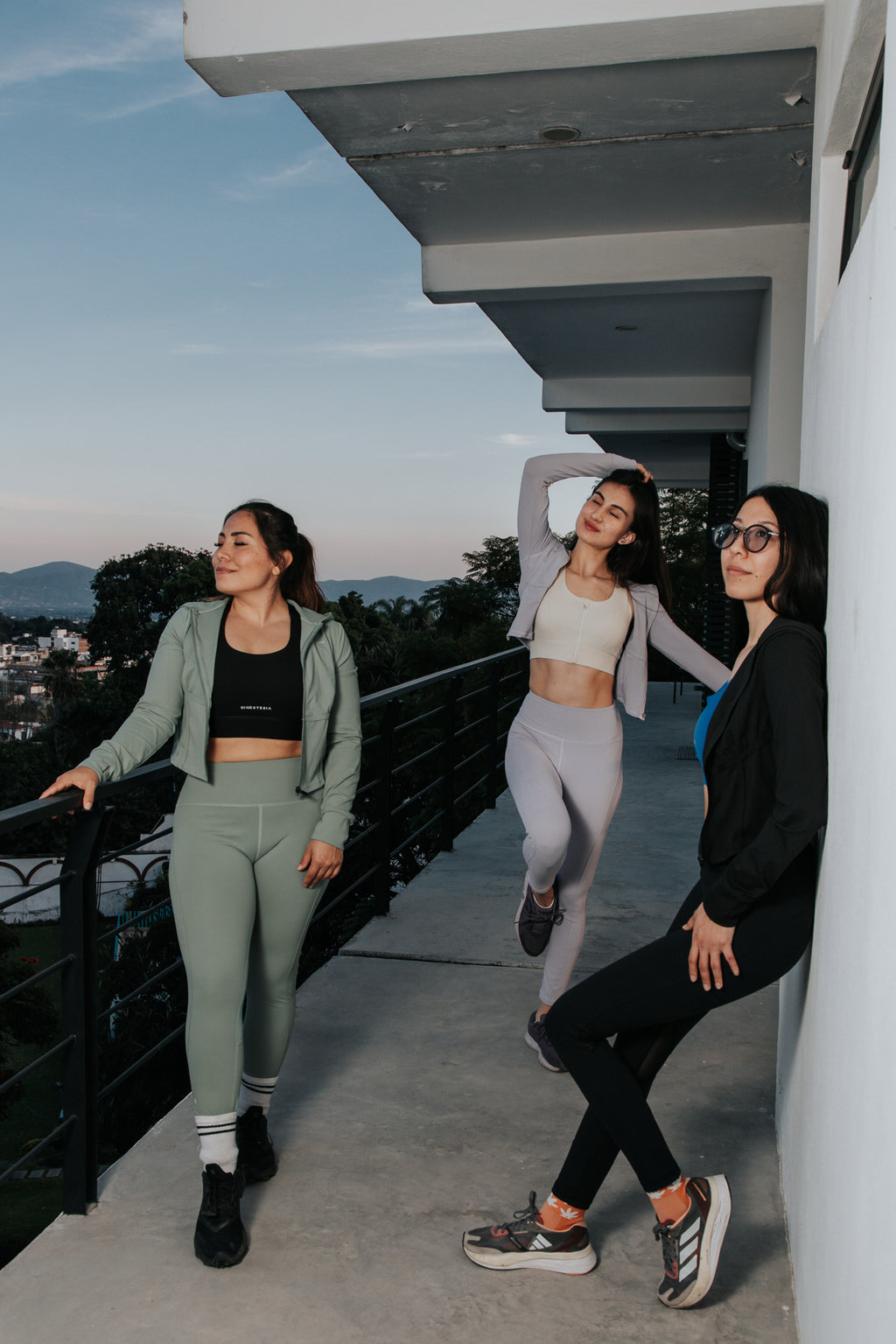 SET JACKET & LEGGINGS OLIVO DE MUJER