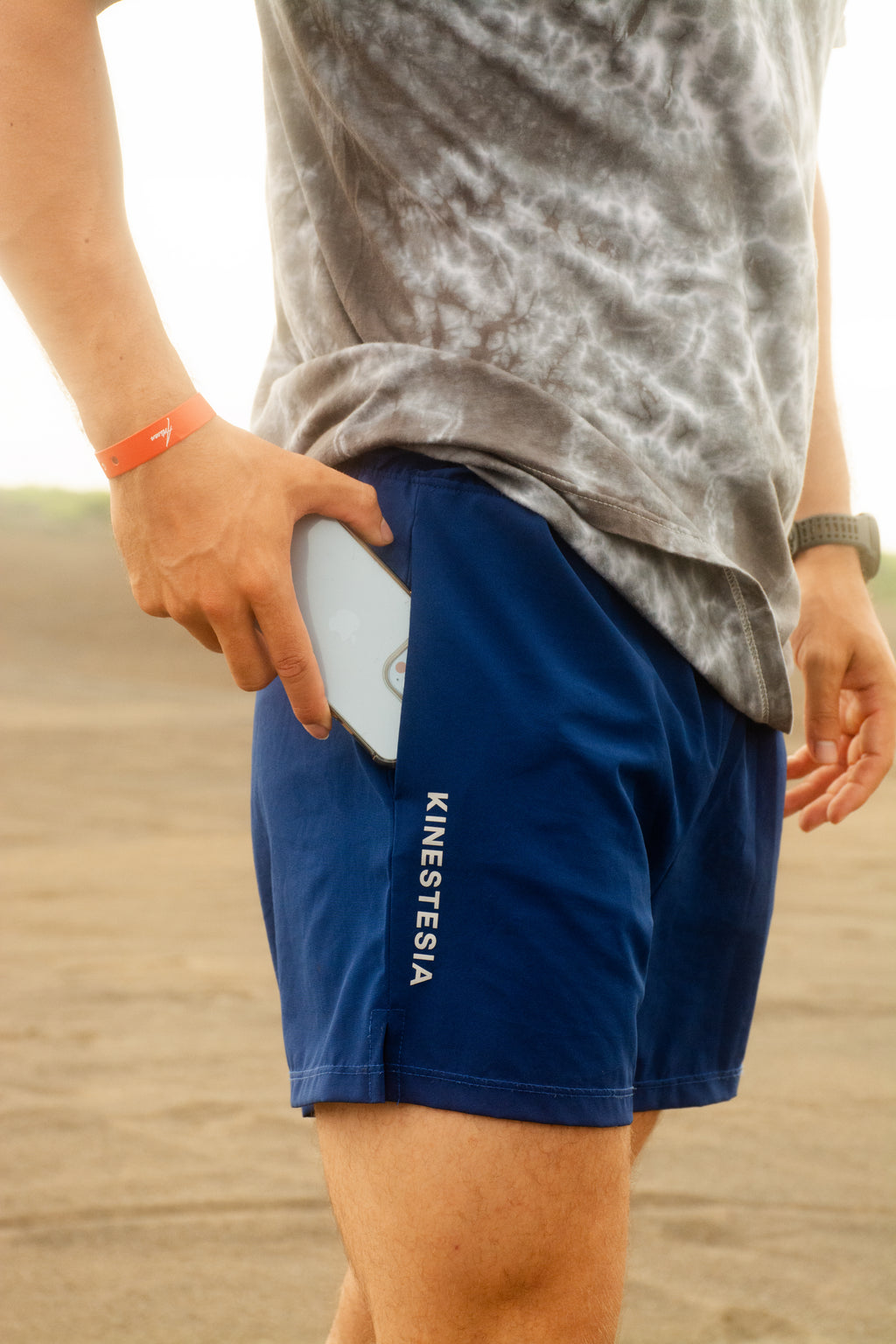 SHORT AZUL MARINO CON LICRA INTERNA PARA HOMBRE