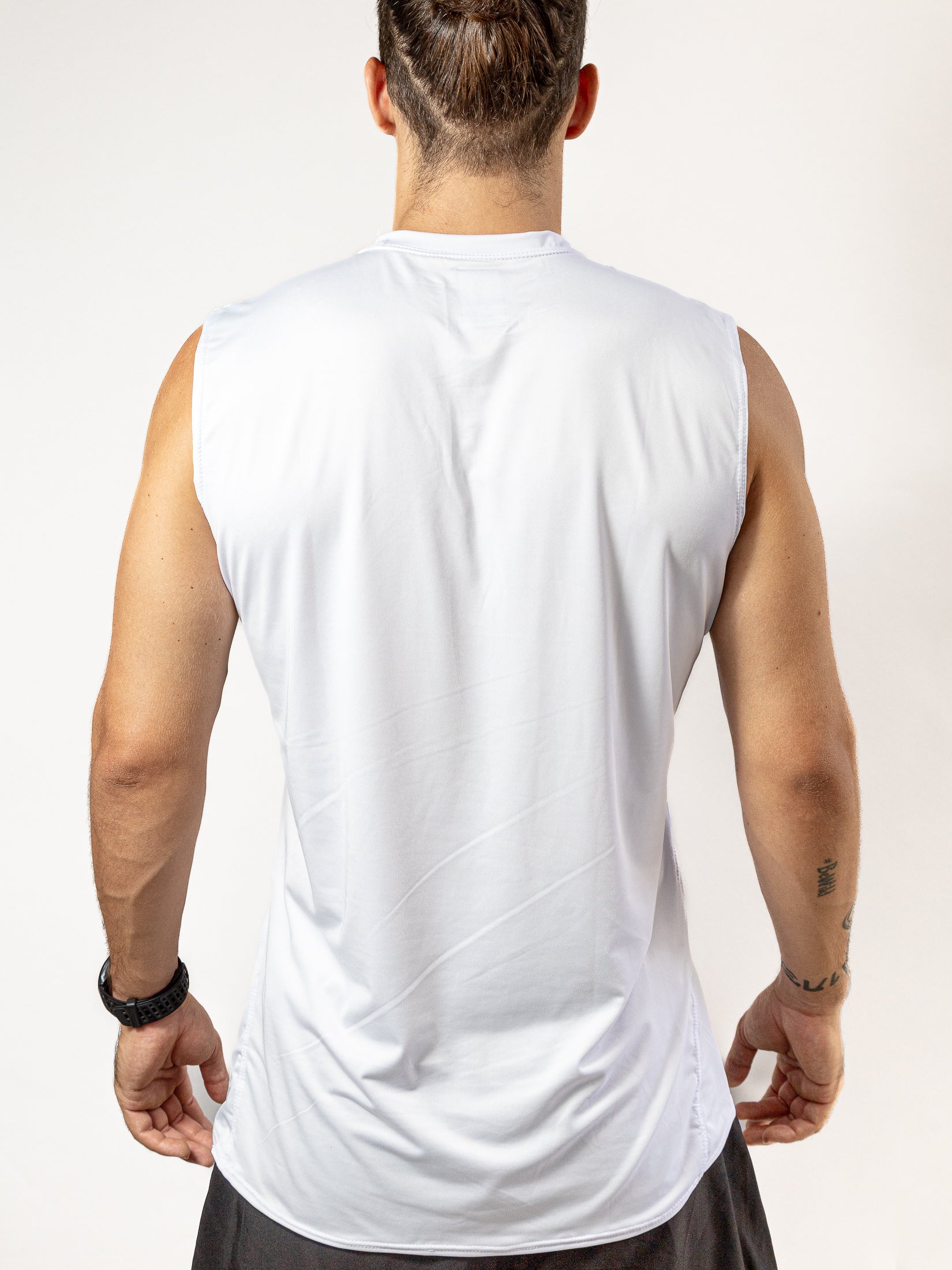PLAYERA SIN MANGAS BLANCA PARA HOMBRE KINESTESIA BASIC