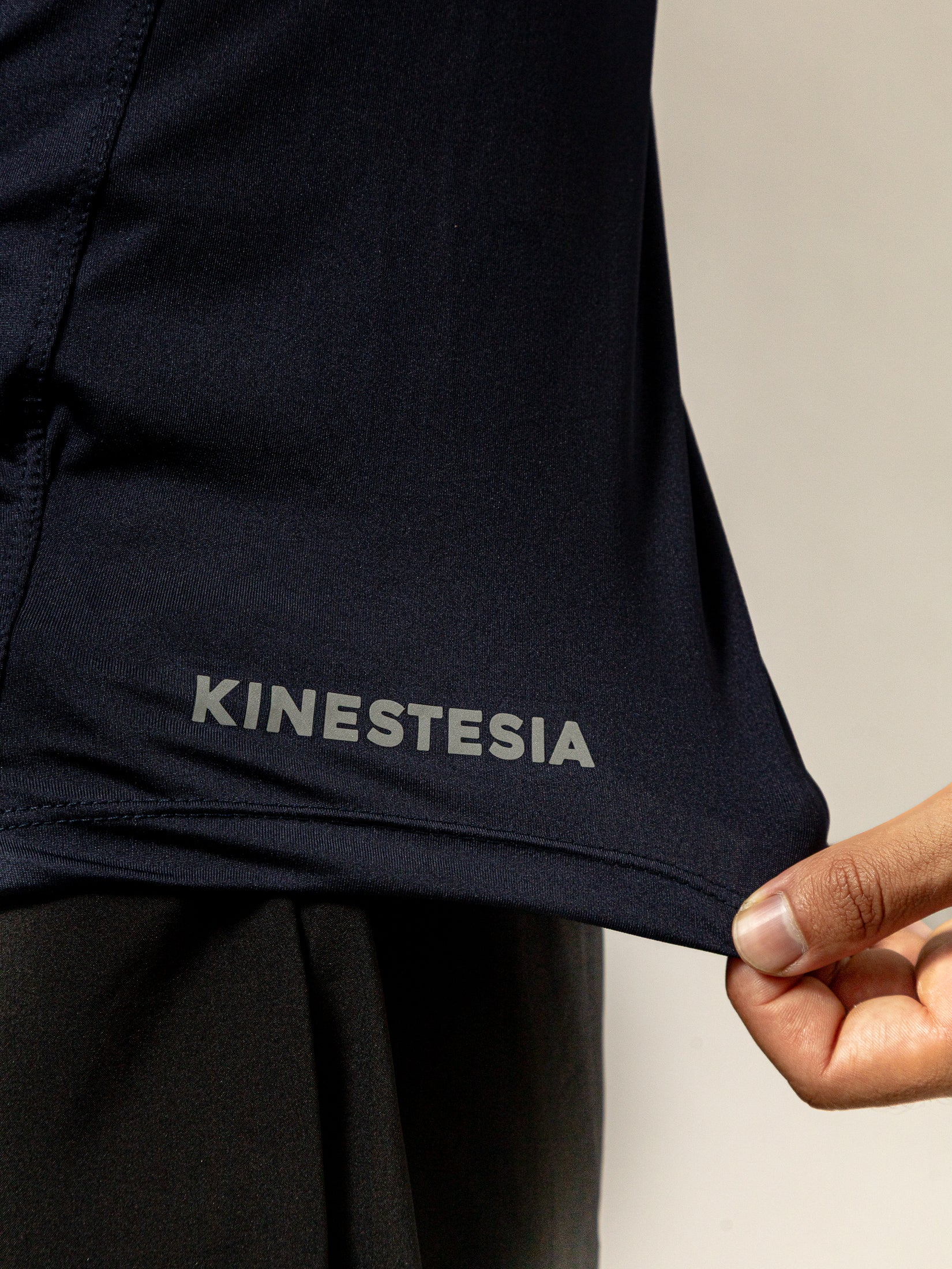 PLAYERA MANGA CORTA AZUL MARINO PARA HOMBRE KINESTESIA BASIC