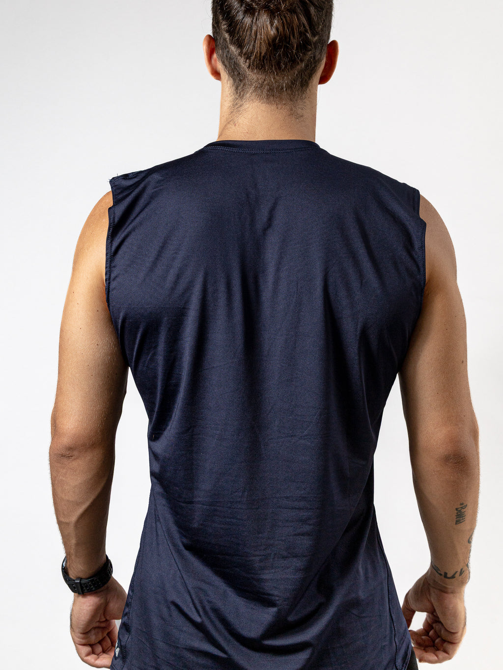 PLAYERA SIN MANGAS AZUL MARINO PARA HOMBRE KINESTESIA BASIC