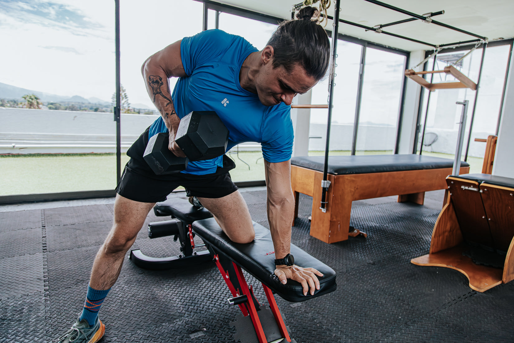 PLAYERA MANGA CORTA AZUL CYAN PARA HOMBRE KINESTESIA BASIC