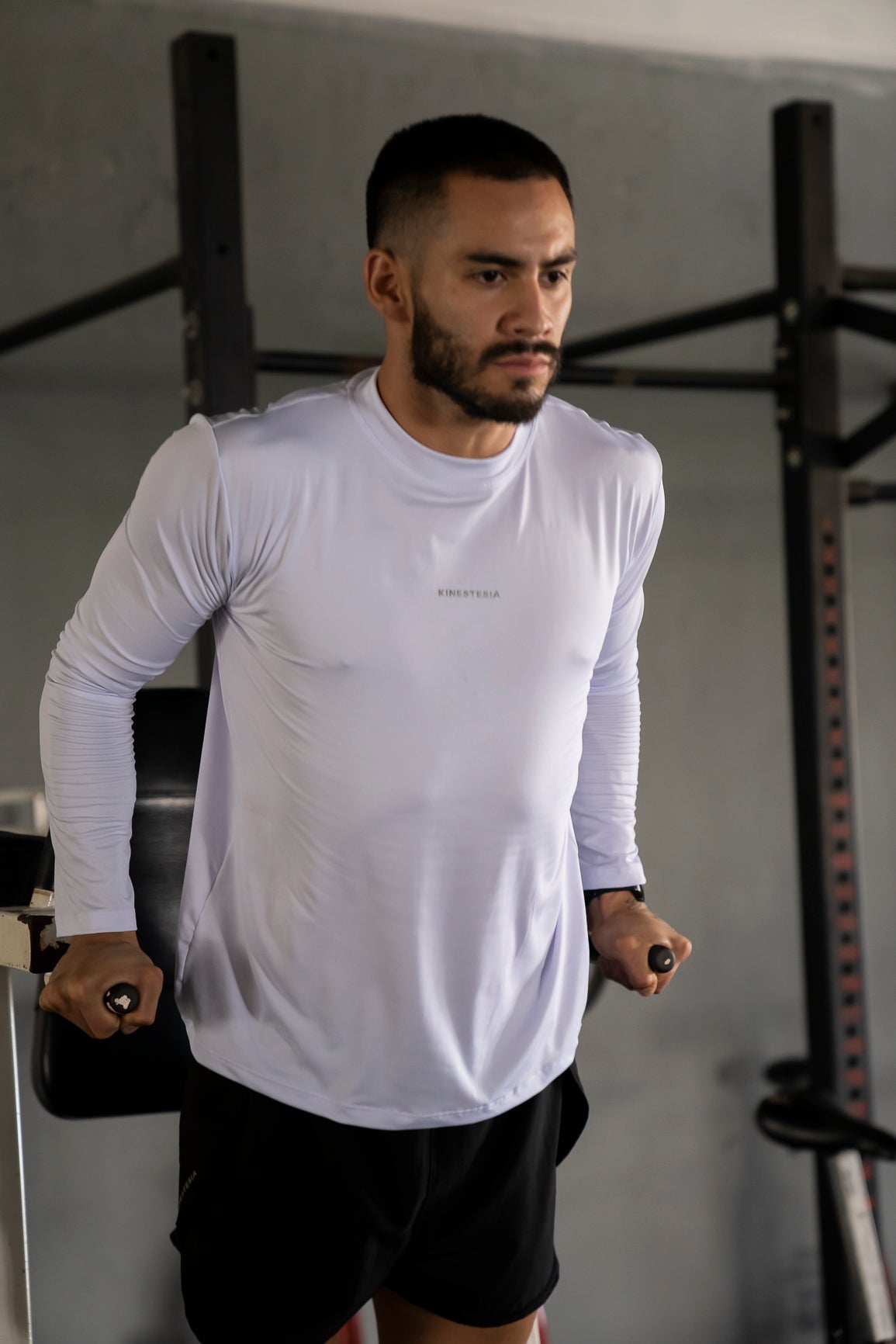 PLAYERA MANGA LARGA BLANCA PARA HOMBRE KINESTESIA