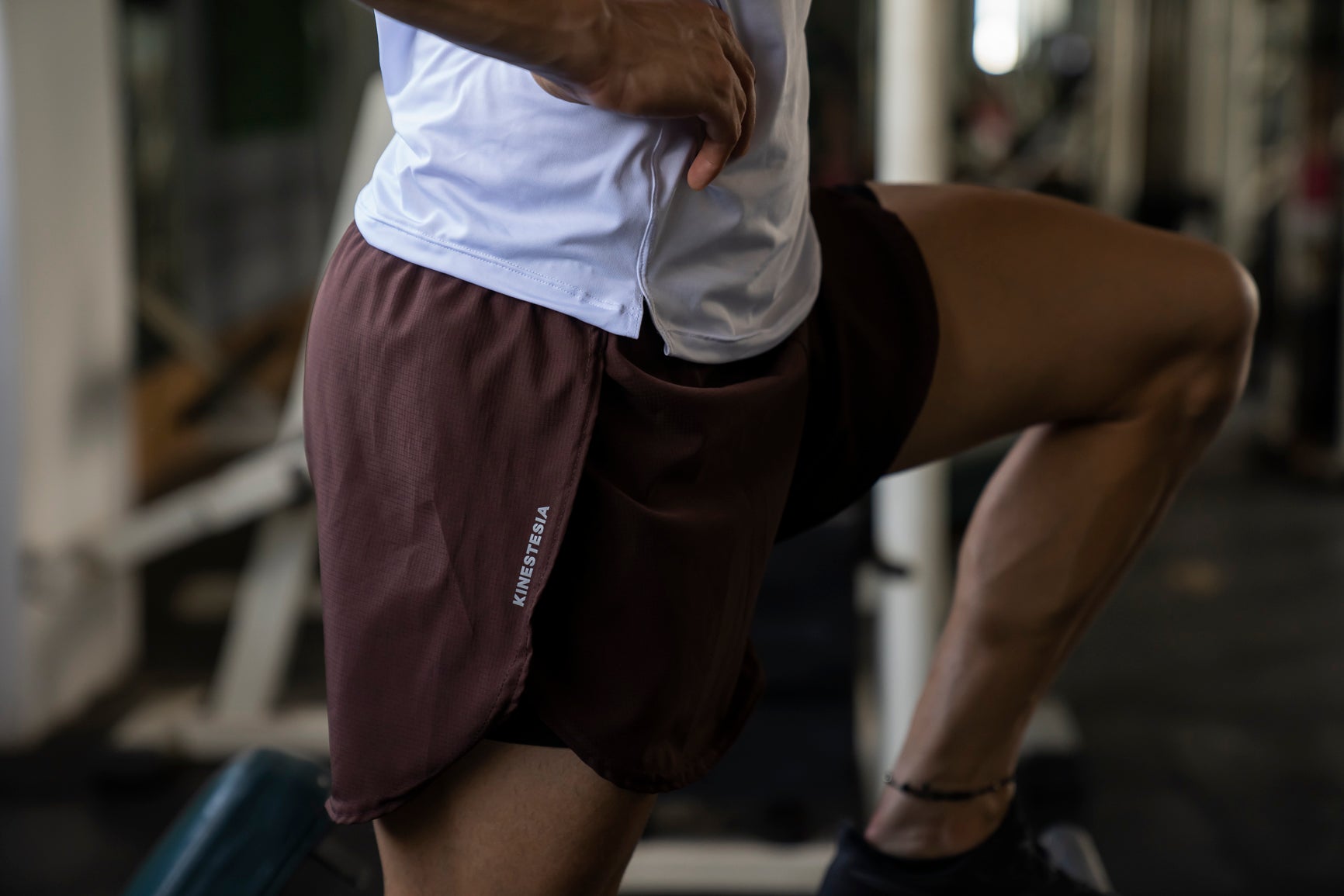 RUNNING SHORT unisex MARRÓN
