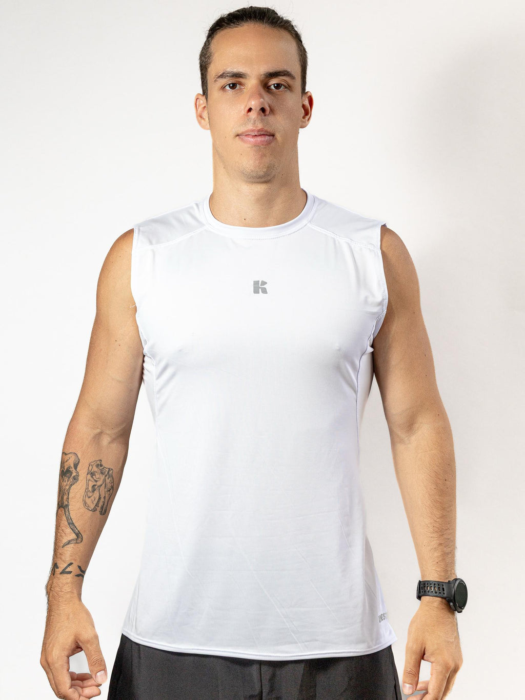 PLAYERA SIN MANGAS BLANCA PARA HOMBRE KINESTESIA BASIC