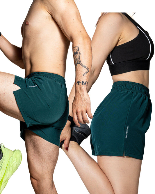 SHORT VERDE OSCURO DE COMPETENCIA PARA HOMBRE Y MUJER