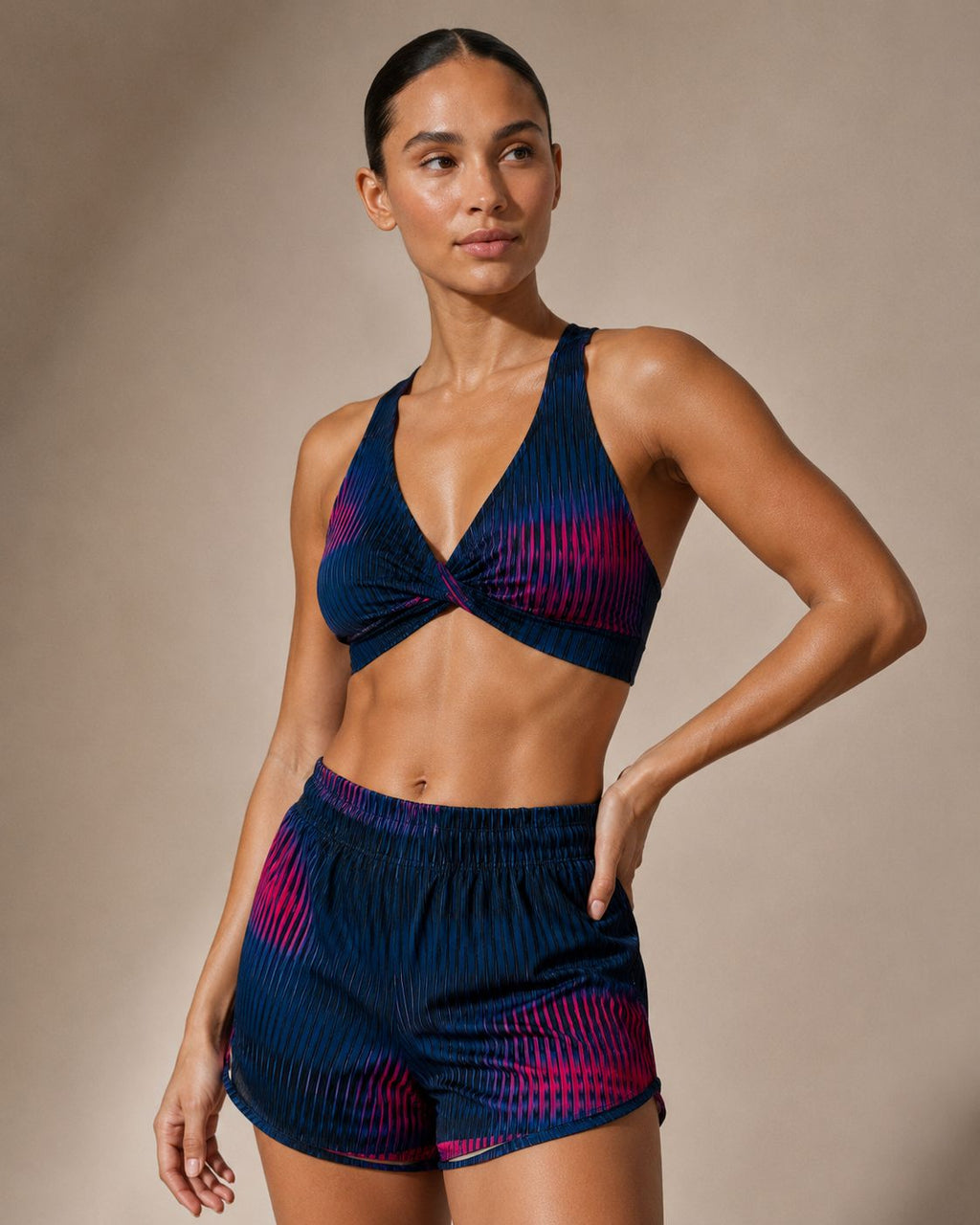 SET TOP CRUZADO Y SHORT DEPORTIVO MUJER AZUL ROJO DEGRADADO