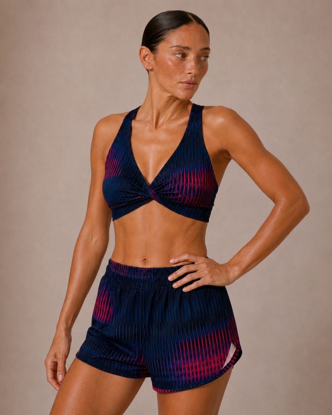 SET TOP CRUZADO Y SHORT DEPORTIVO MUJER AZUL ROJO DEGRADADO